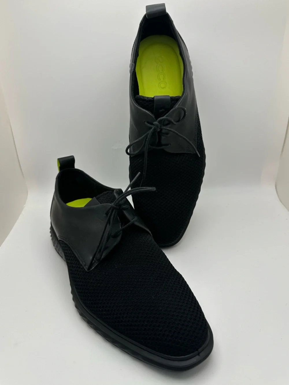 Ecco ST. 1 Men's Hybrid Lite Mesh Black Knit Derby Oxford Shoes Lime Insole